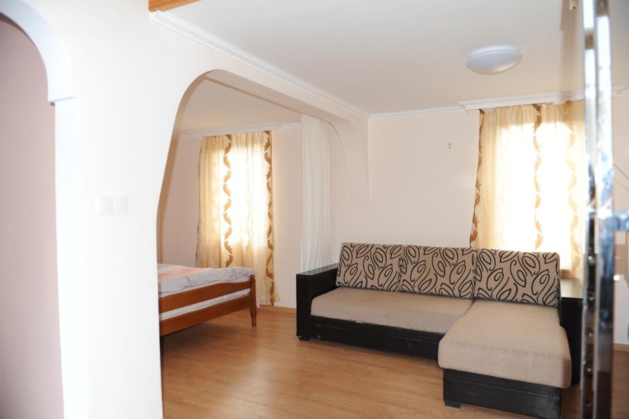 Apartment on Prospekt Mira 71 Sukhumi Exteriör bild