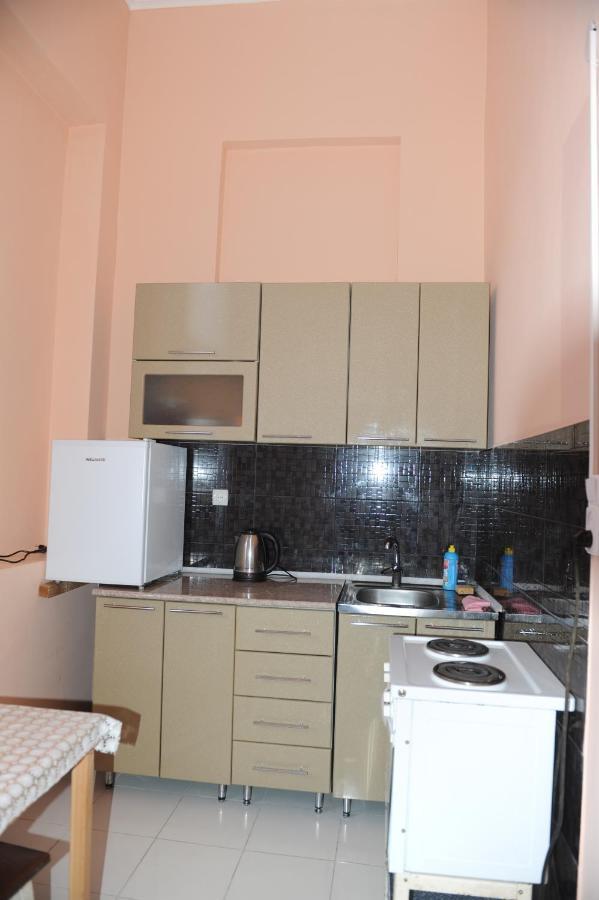 Apartment on Prospekt Mira 71 Sukhumi Exteriör bild