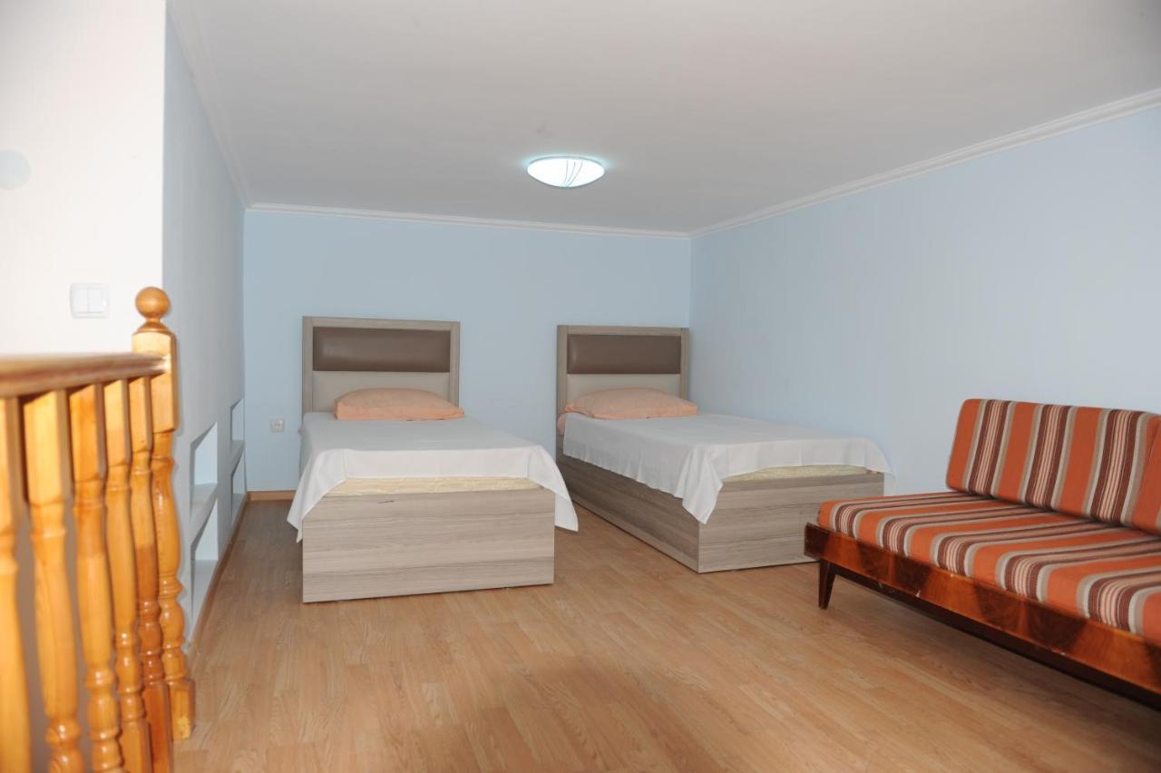 Apartment on Prospekt Mira 71 Sukhumi Exteriör bild