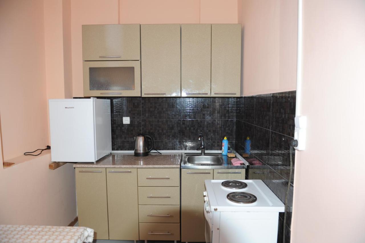 Apartment on Prospekt Mira 71 Sukhumi Exteriör bild